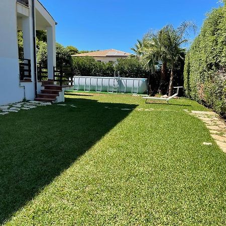 קאריני Villa Jari מראה חיצוני תמונה
